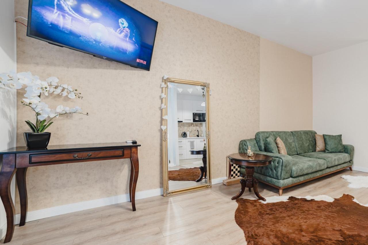 Ferienwohnung Seasons Atmosphere Studio Brașov Exterior foto